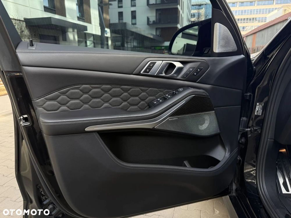 BMW X5 M Competition - 13