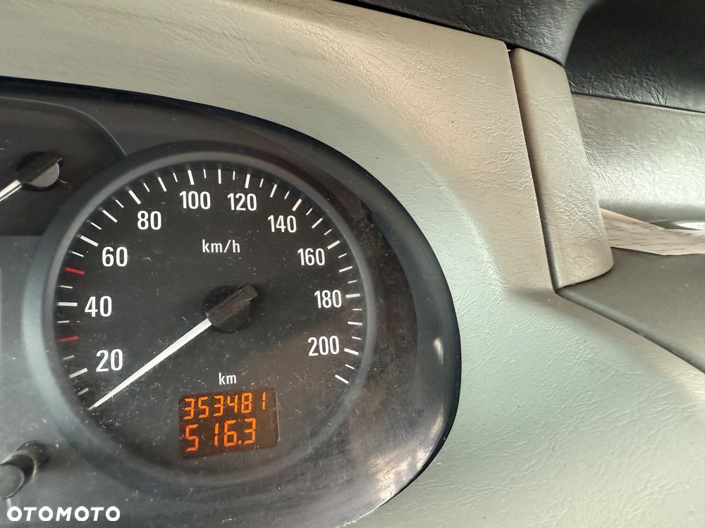 Opel Vivaro - 9