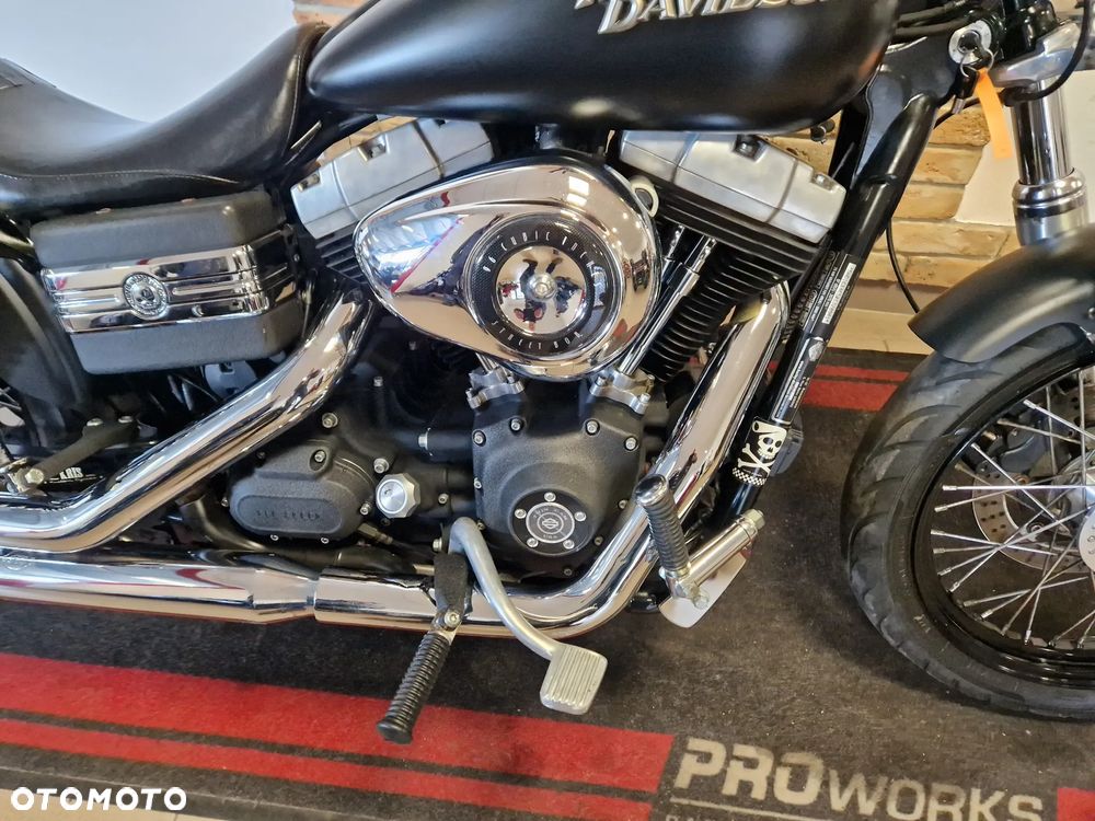Harley-Davidson Dyna Street Bob - 27