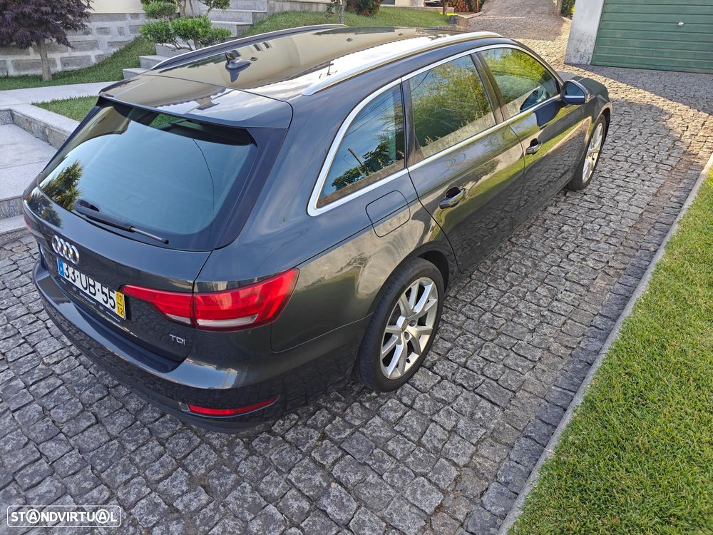 Audi A4 Avant 2.0 TDI Advance S tronic - 2