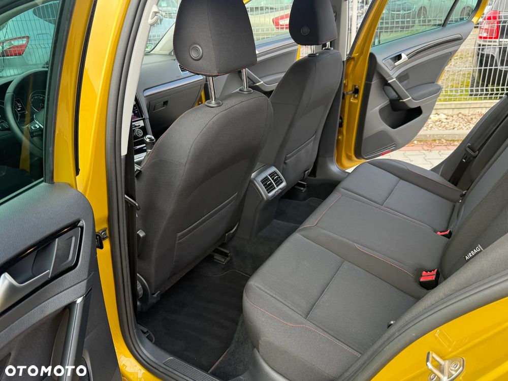 Volkswagen Golf 1.4 TSI Sound - 26