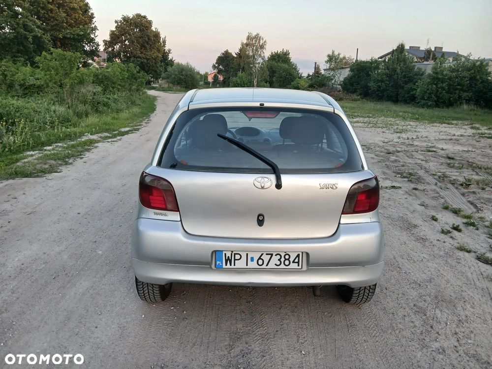 Toyota Yaris - 9