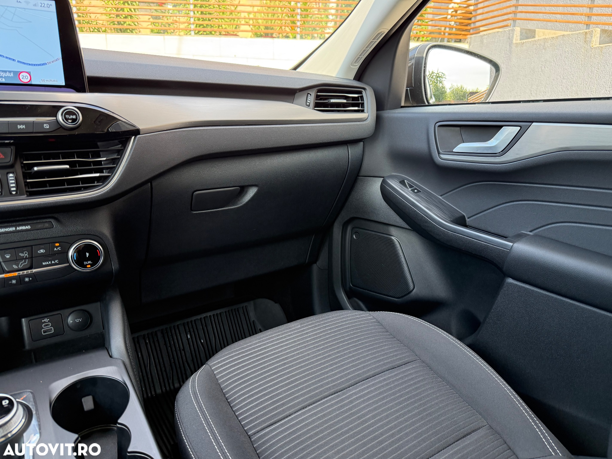 Ford Kuga 2.5 Duratec FHEV AWD Titanium - 25