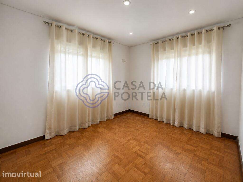 Apartamento T3 com Terreno Privativo e Garagem | Godim |Peso da Régua - Grande imagem: 5/17
