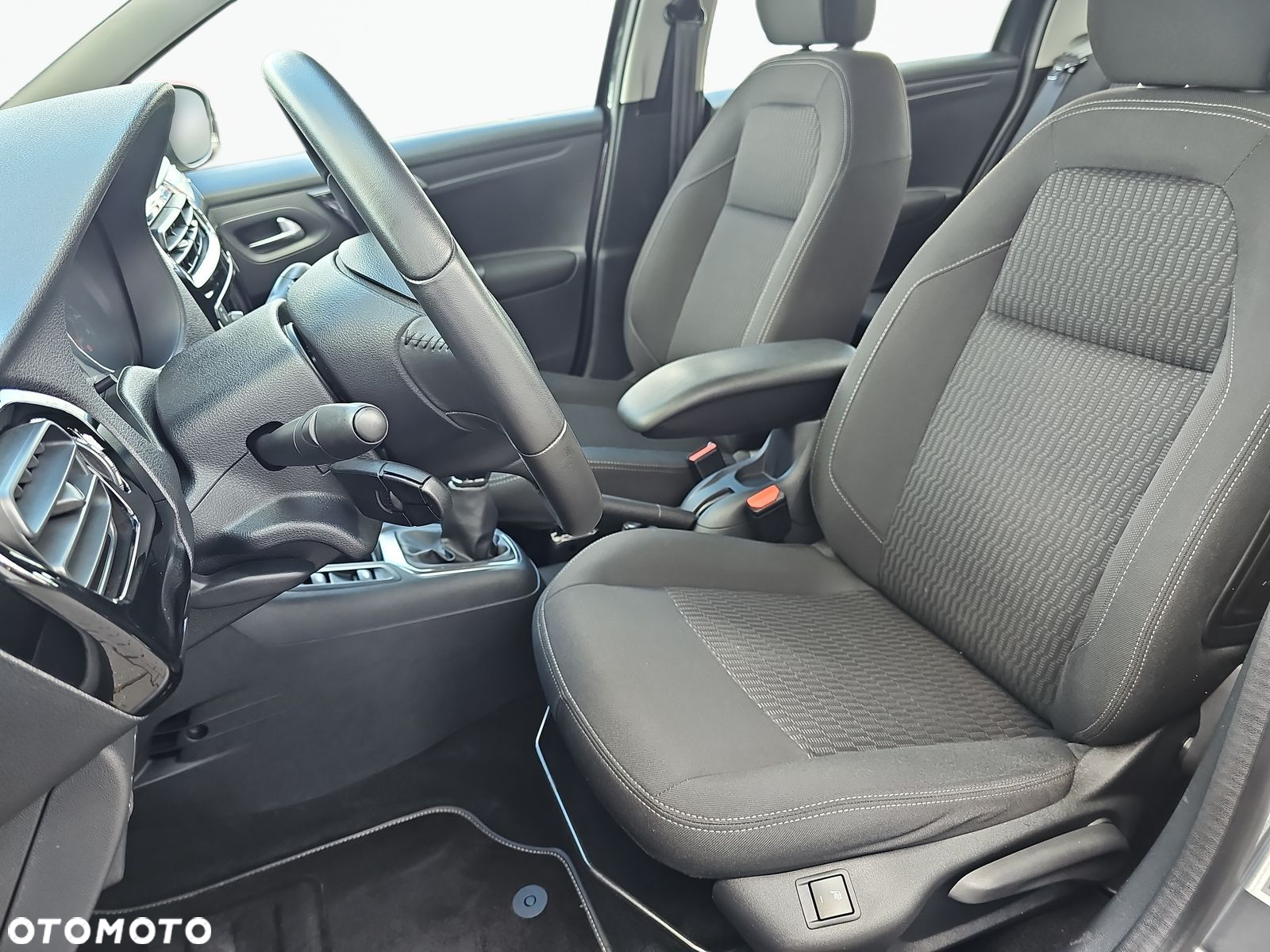 Peugeot 301 1.6 VTi Allure - 11