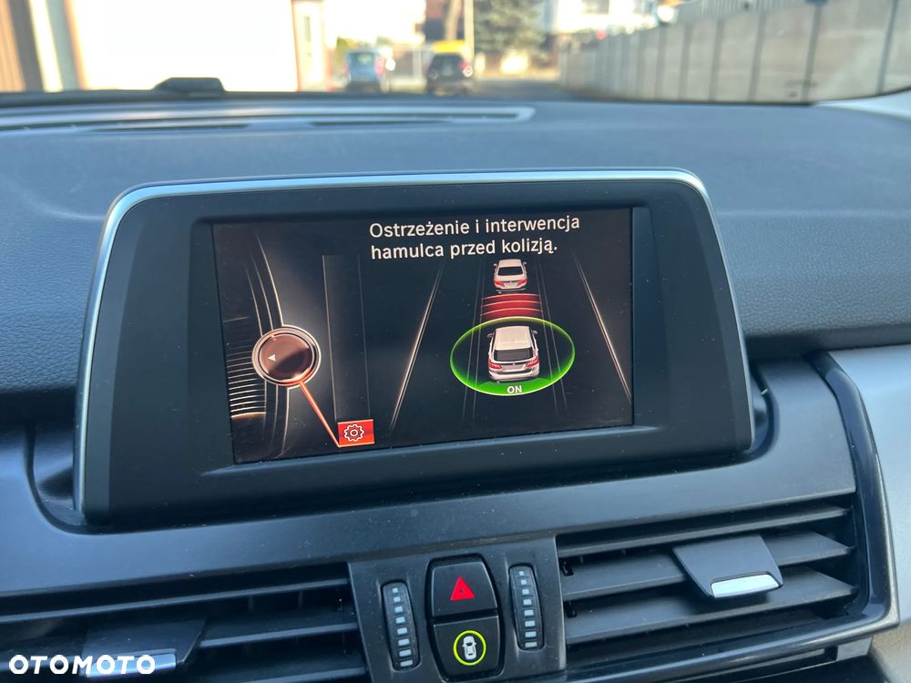 BMW Seria 2 216d Active Tourer - 27