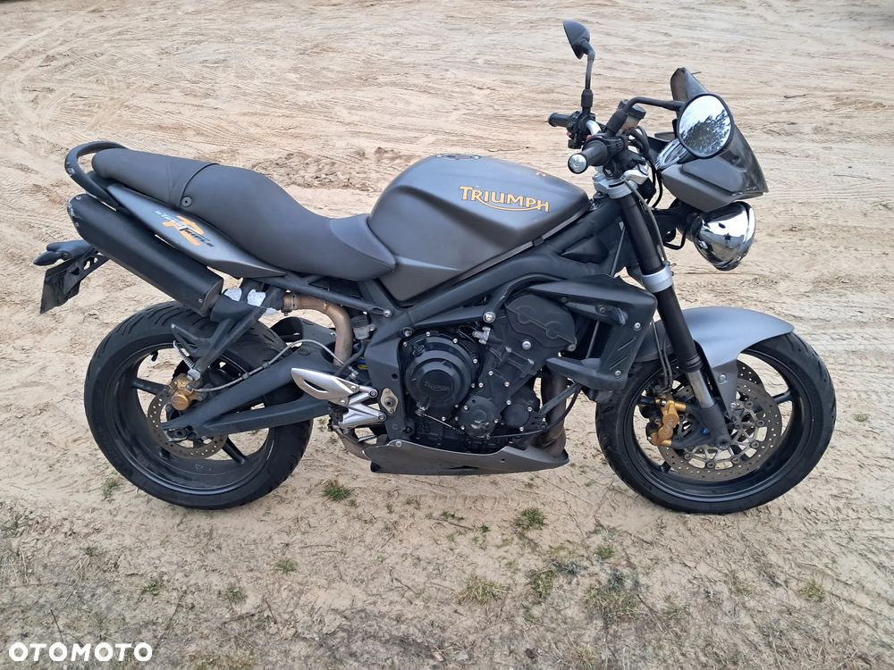 Triumph Street Triple - 6