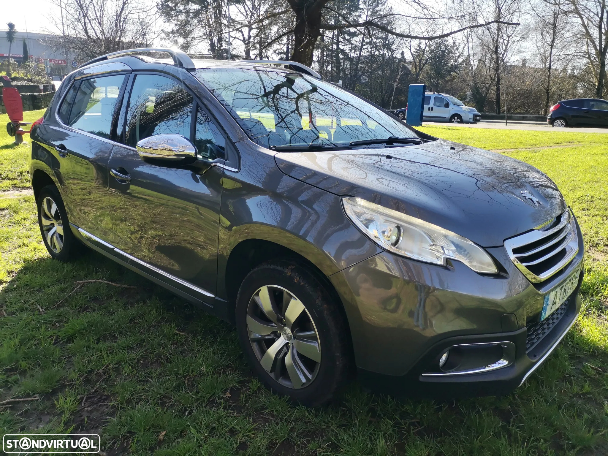 Peugeot 2008 1.6 e-HDi Allure 2-Tronic - 2