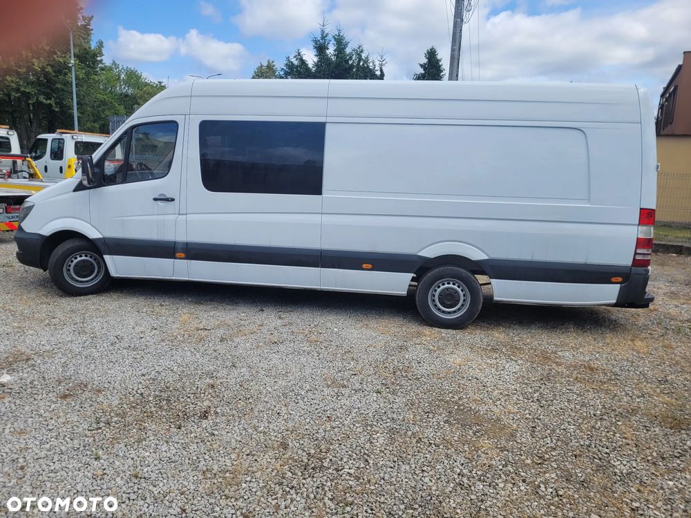 Mercedes-Benz Sprinter - 12