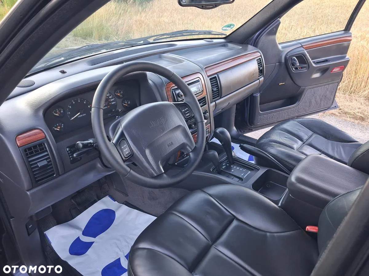 Jeep Grand Cherokee 4.7 Limited - 24