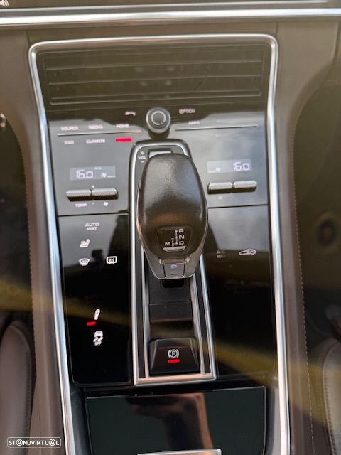 Porsche Panamera Sport Turismo - 31
