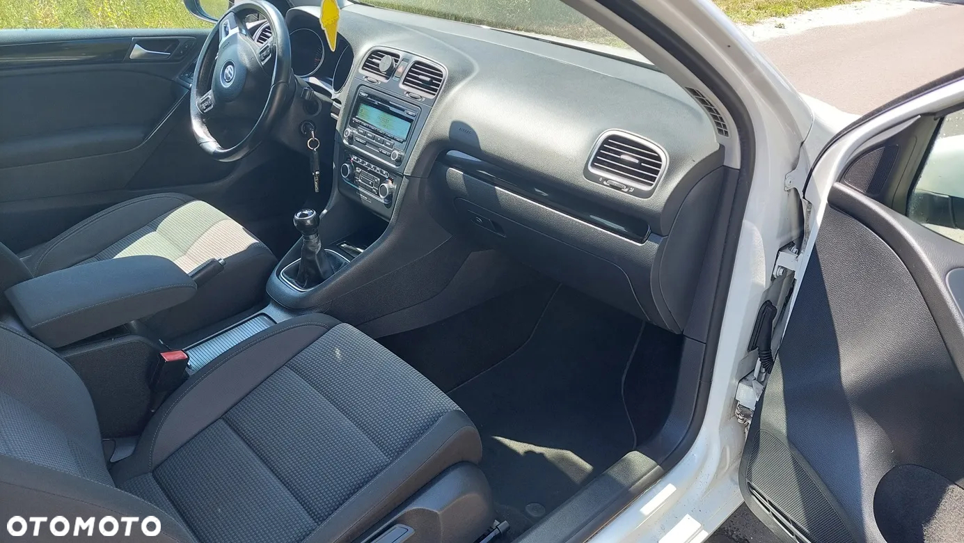 Volkswagen Golf - 11