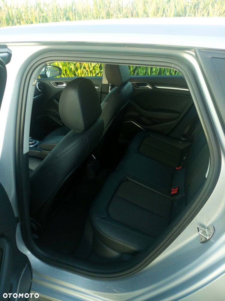 Audi A3 Sportback 2.0 TDI (clean diesel) Ambiente - 16
