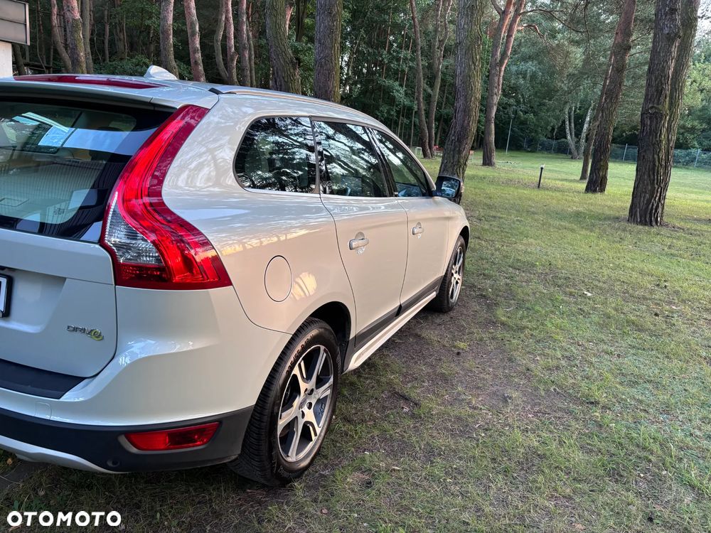Volvo Xc 60 2011 photo 2