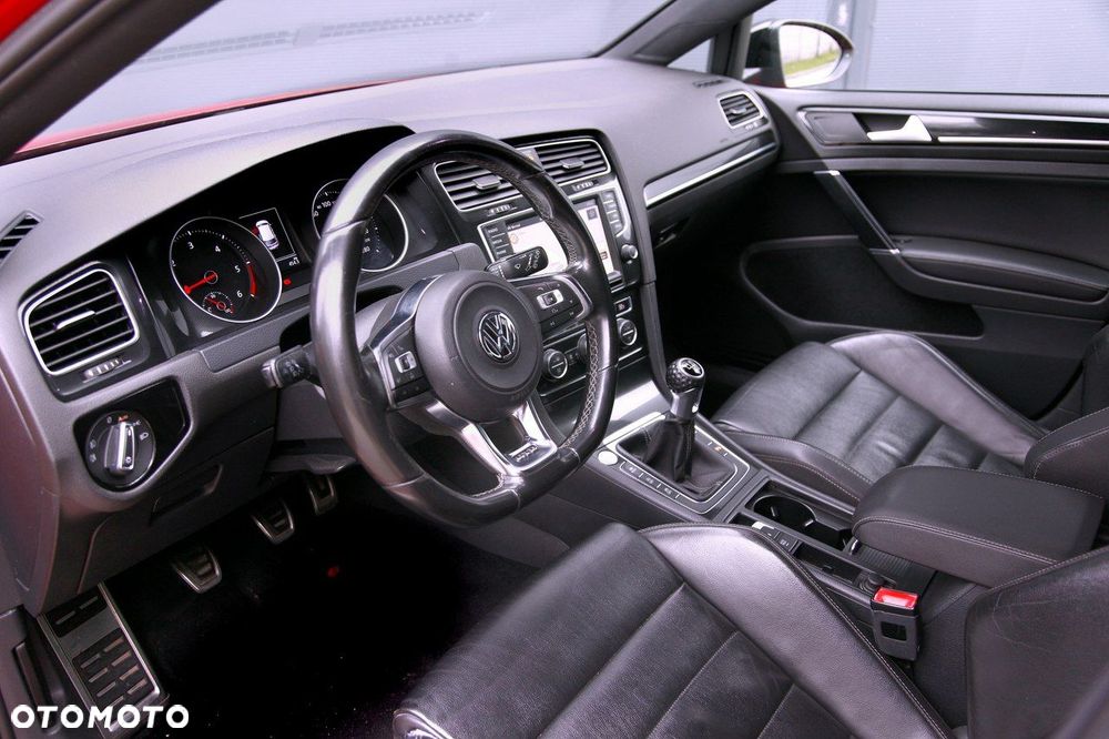 Volkswagen Golf - 19