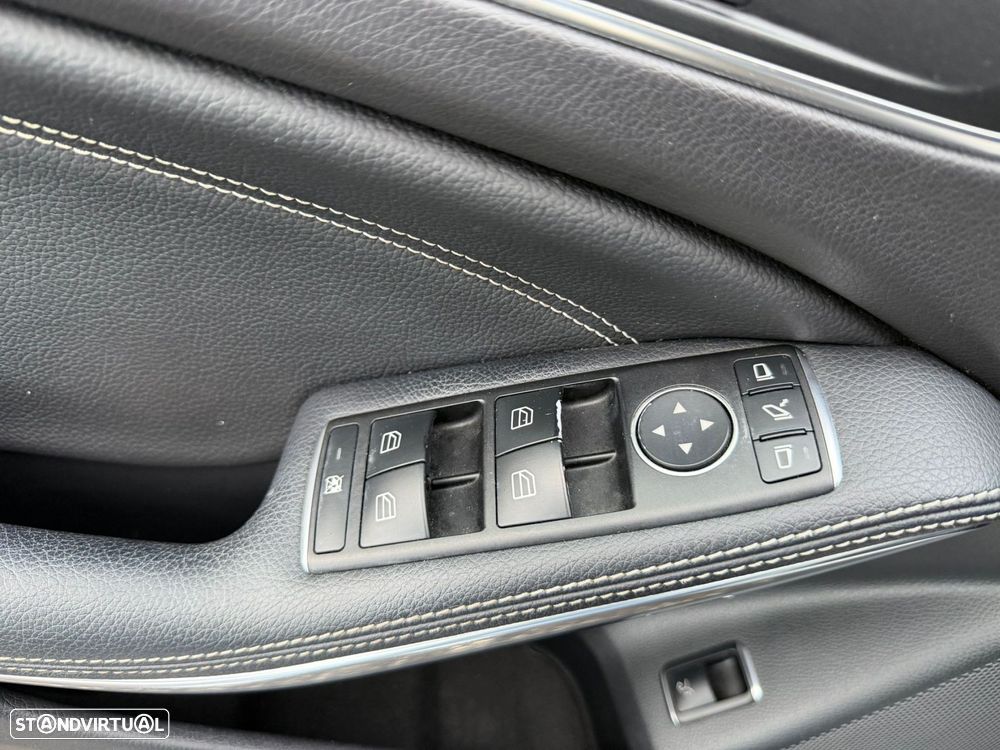 Mercedes-Benz GLA 180 CDI Urban - 15