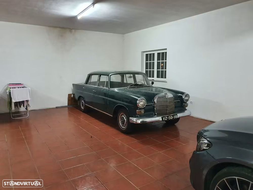 Mercedes-Benz W110 (1961-1968) - 1