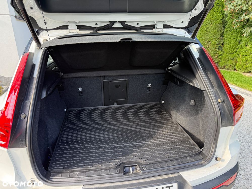 Volvo XC 40 B4 B AWD R-Design - 7