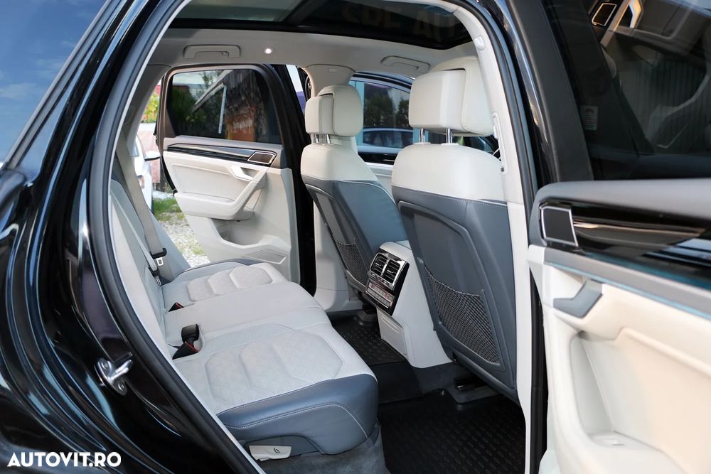 Volkswagen Touareg - 5