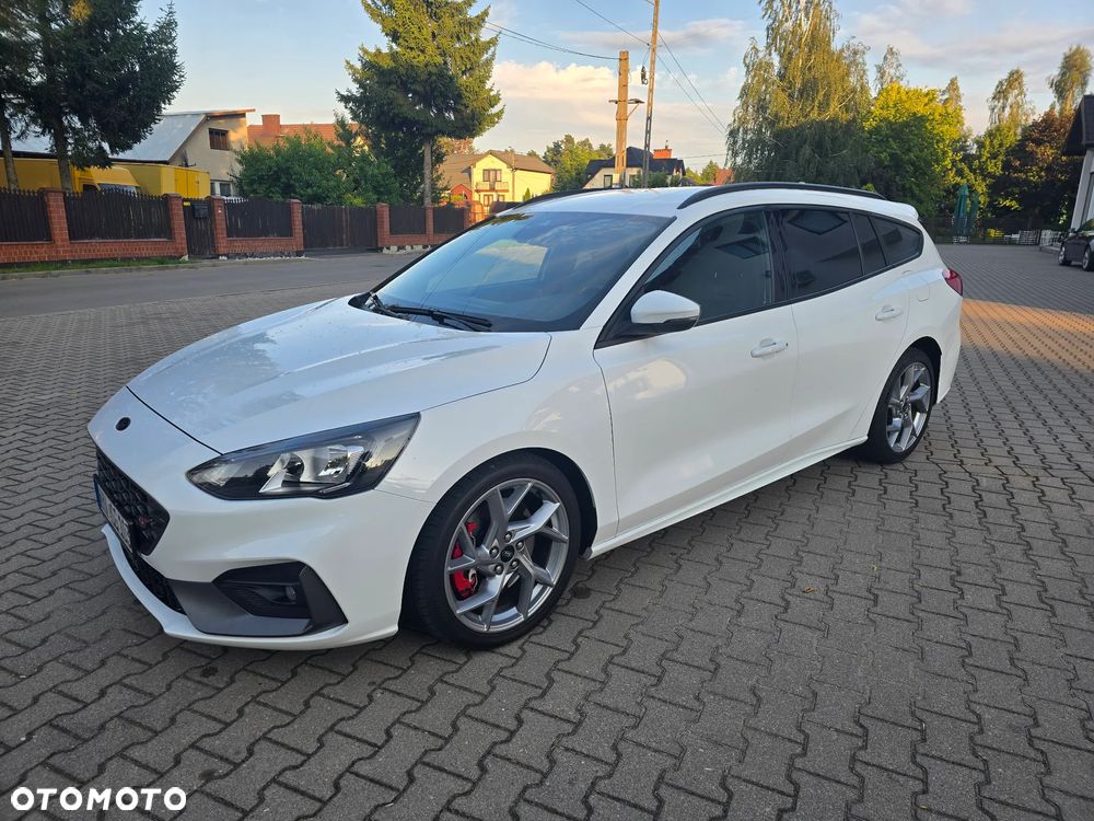 Ford Focus 2.0 EcoBlue ST - 10