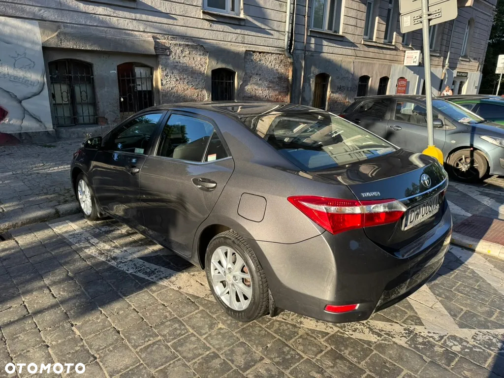 Toyota Corolla 1.6 Active - 5