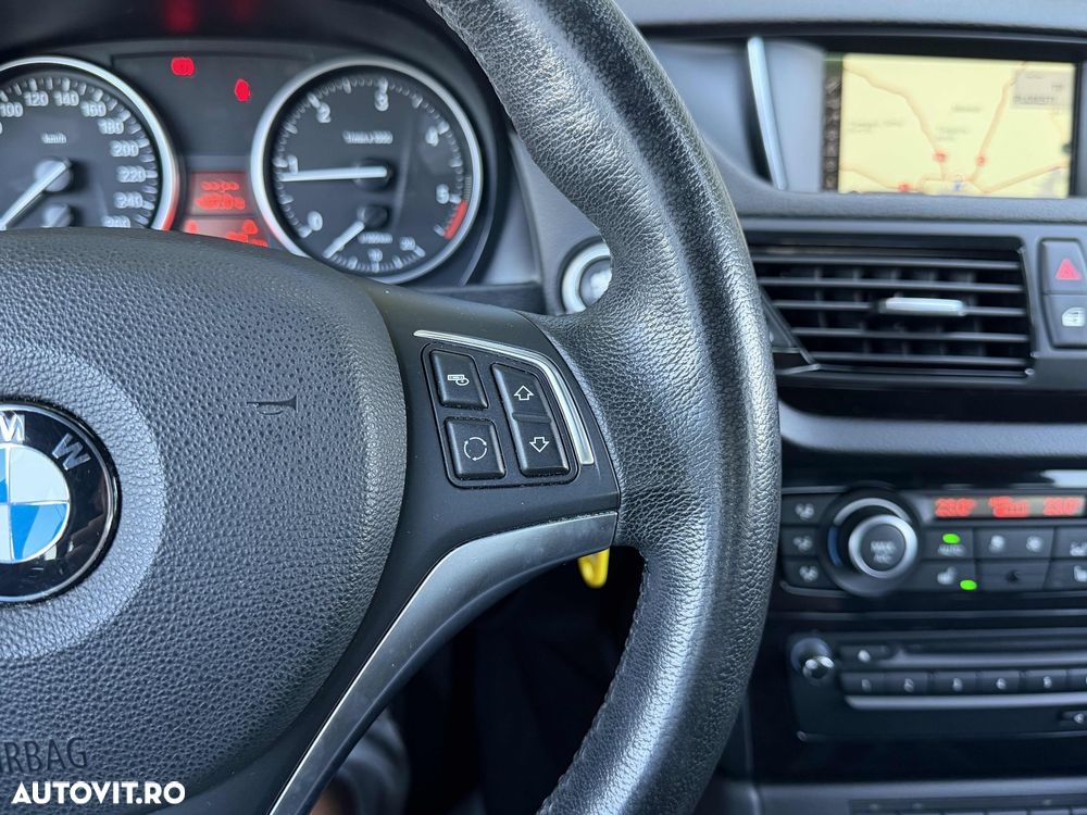 BMW X1 sDrive20d xLine - 27