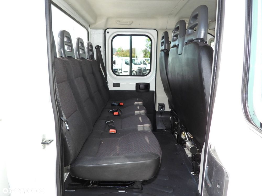 Peugeot BOXER  WYWROTKA PODWÓJNA KABINA DOKA 7 MIEJSC TEMPOMAT KLIMATYZACJA  140KM - 39