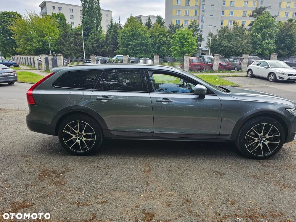Volvo V90 Cross Country T6 AWD Pro - 5