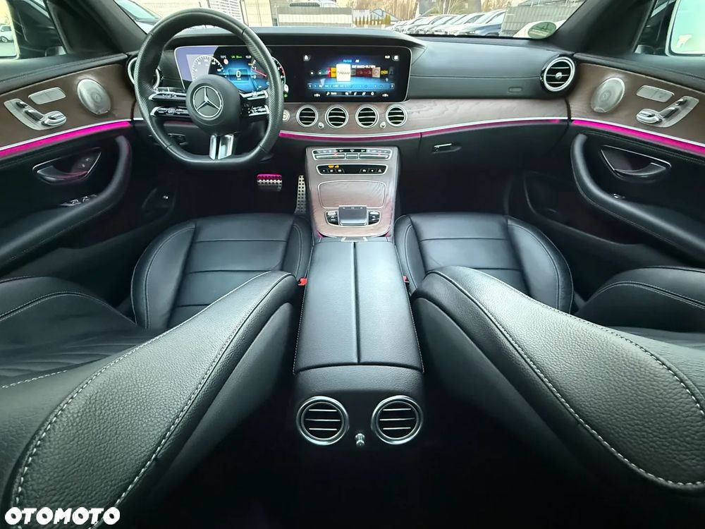 Mercedes-Benz Klasa E 300 de PHEV 4-Matic AMG 9G-Tronic - 39