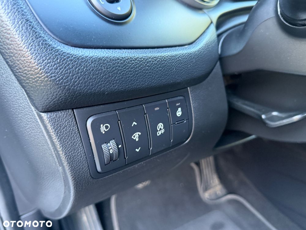 Kia Ceed 1.6 CRDi 136 ISG Dream Team Edition - 29