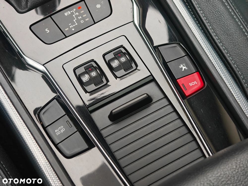 Peugeot 508 BlueHDi FAP 180 Automatik Stop&Start Allure - 21