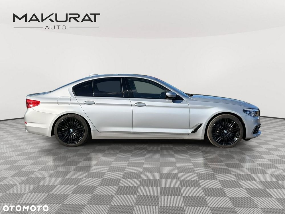BMW Seria 5 540i xDrive Luxury Line - 9