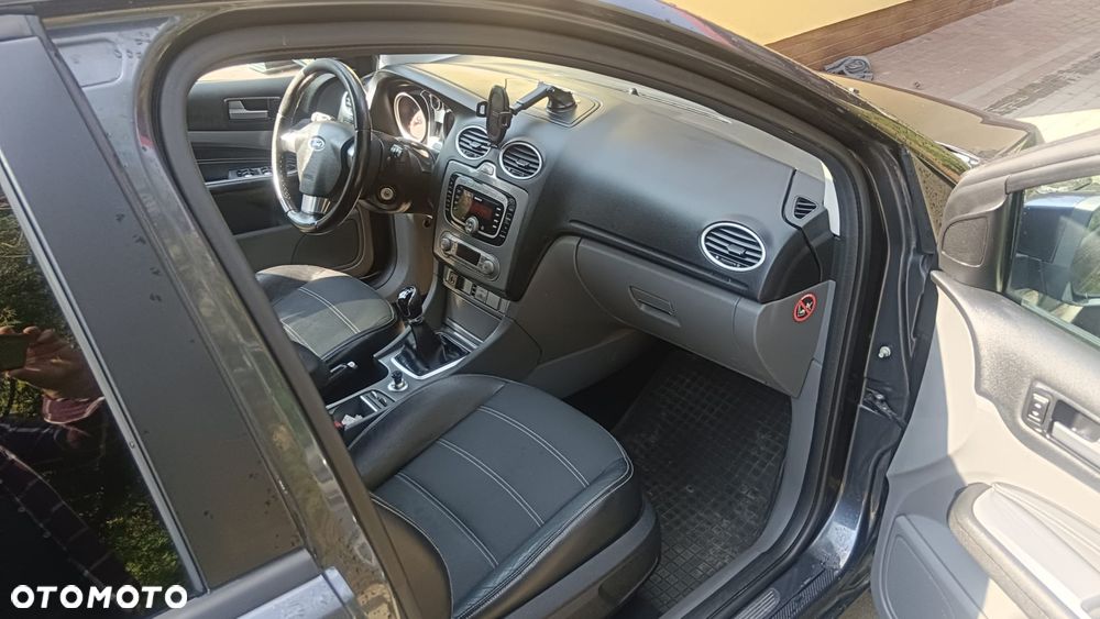 Ford Focus 1.6 Ti-VCT Style - 17