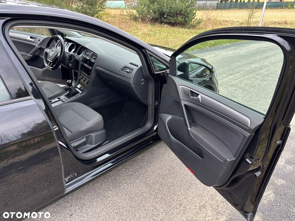 Volkswagen Golf 1.0 TSI OPF Comfortline - 22