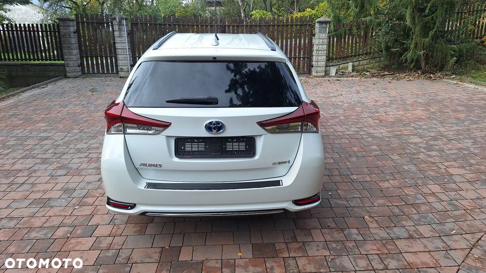 Toyota Auris 1.8 HSD Luna - 4