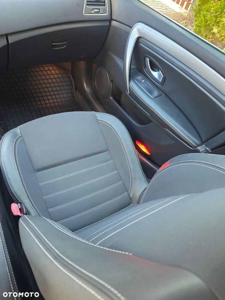 Renault Laguna dCi 150 FAP Bose - 35