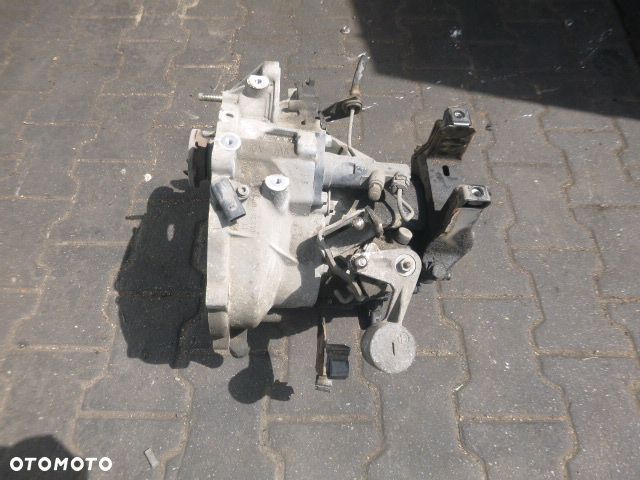 MANUALNA SKRZYNIA BIEGÓW SKODA FABIA I 1.4 MPI FNK - 11
