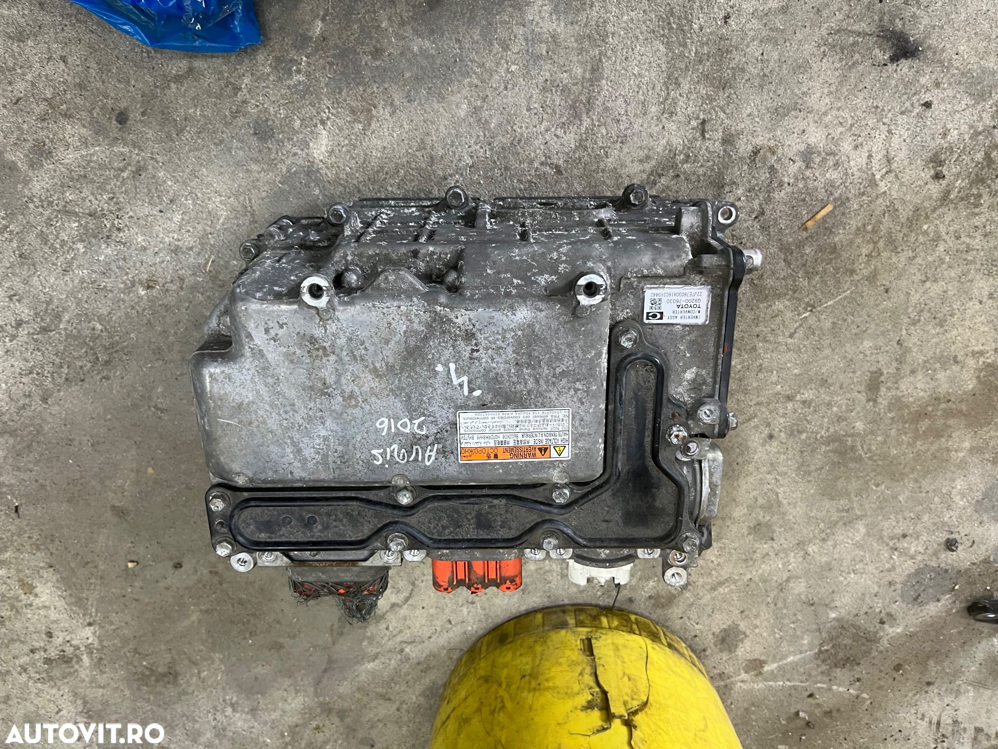 Invertor Toyota auris 1.8 hibrid 2016 - 1