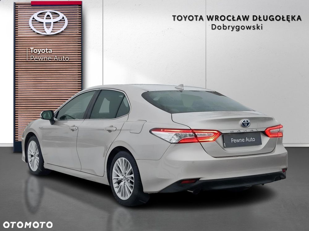 Toyota Camry 2.5 Hybrid Executive CVT - 5