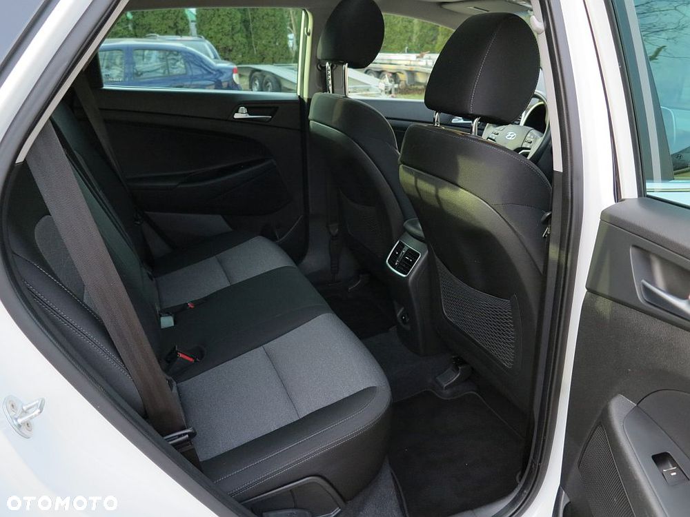 Hyundai Tucson - 16