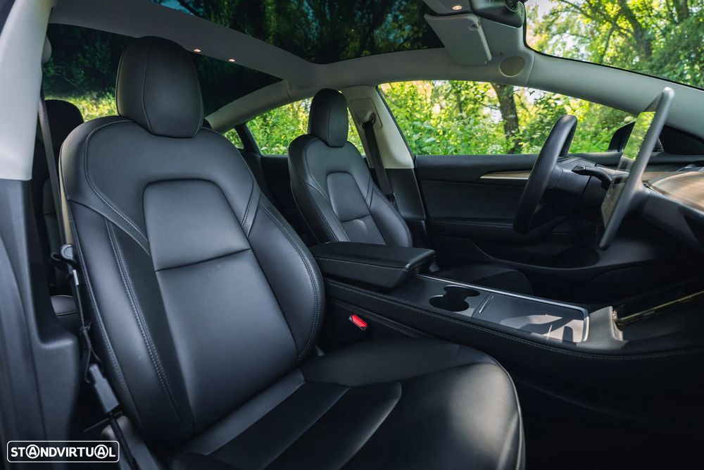 Tesla Model 3 Performance Dual Motor AWD - 29