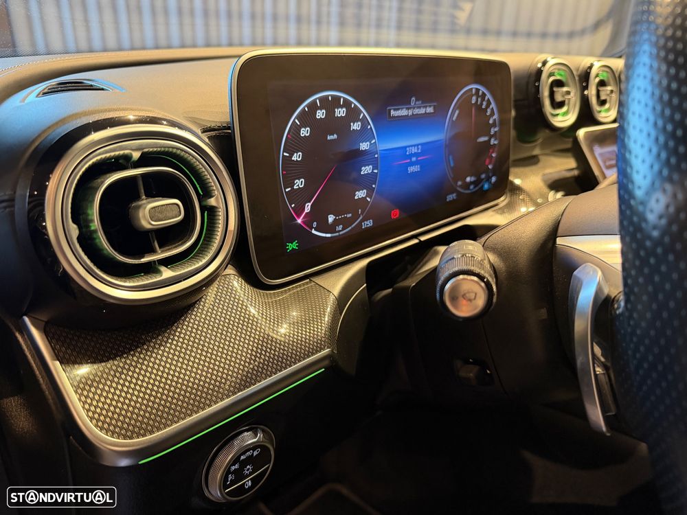 Mercedes-Benz C 300 e AMG Line - 19