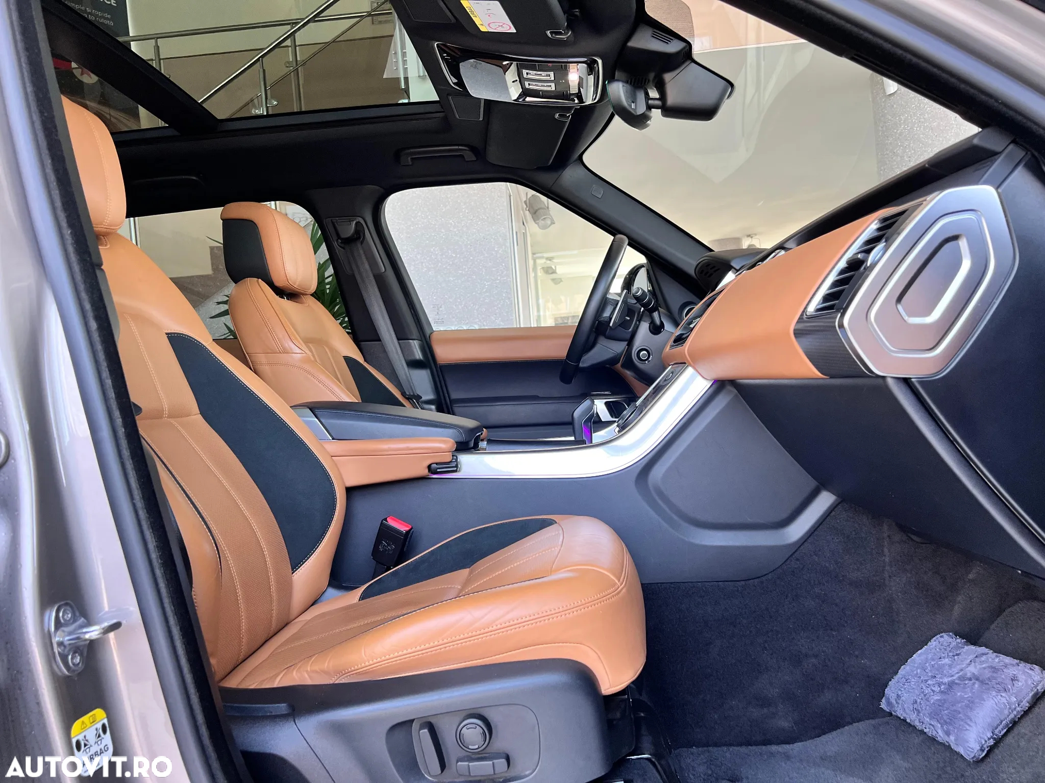 Land Rover Range Rover Sport - 11