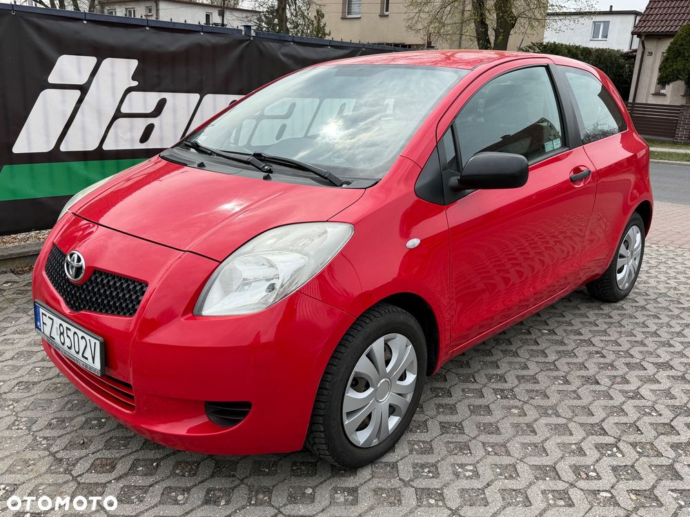 Toyota Yaris 1.3 Luna A/C - 1