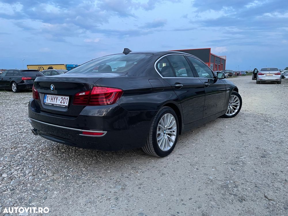BMW Seria 5 520d Aut. Luxury Line - 2