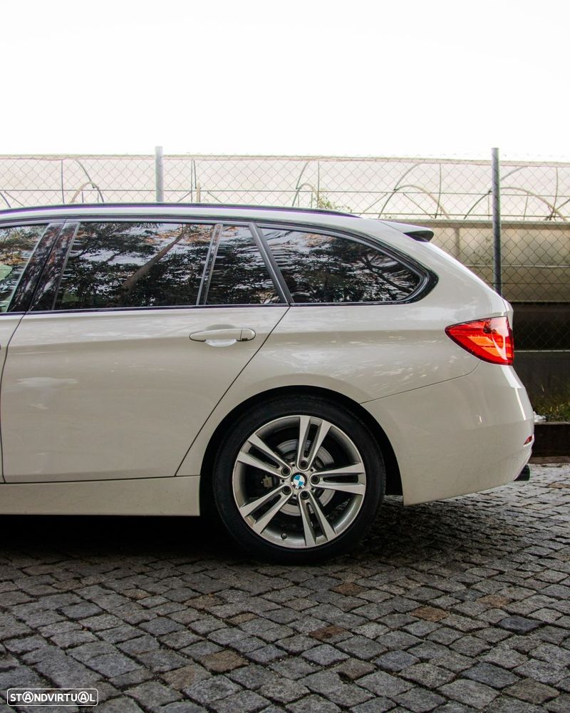 BMW 318 d Touring Auto Line Sport - 14