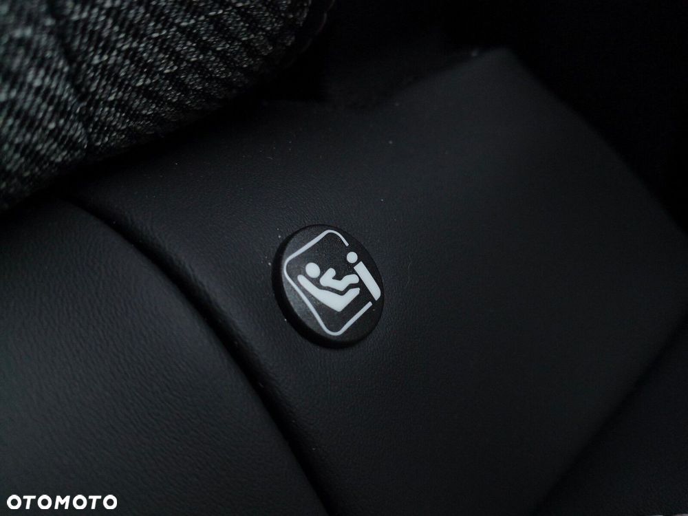 Peugeot 2008 1.2 PureTech Allure S&S EAT8 - 33