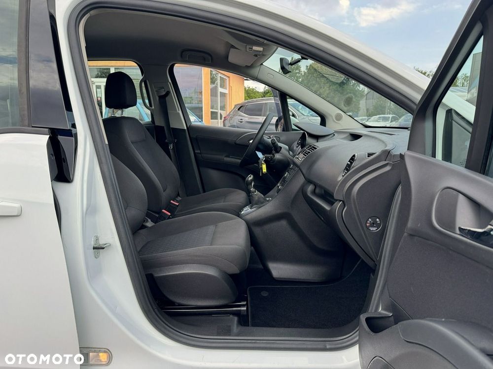 Opel Meriva - 22