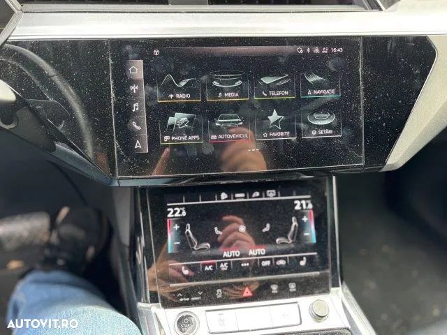 Audi e-tron 55 quattro S-Line - 6
