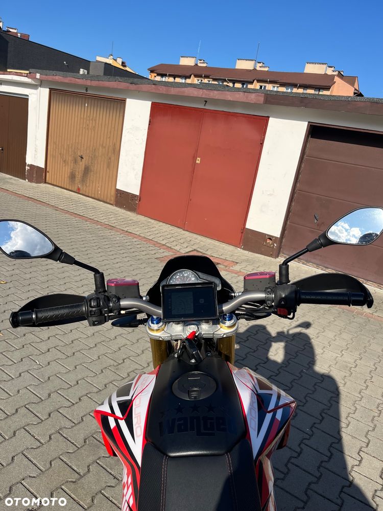 Aprilia Dorsoduro - 4